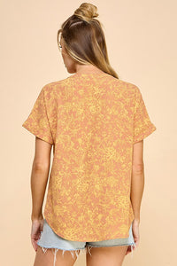 Vibe Chic Buttoned V-Neck Top (Mustard)